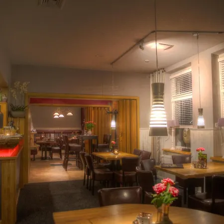 Restaurant Und Zur Nassen Ecke *