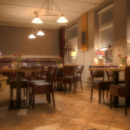 Restaurant Und Zur Nassen Ecke Penzion